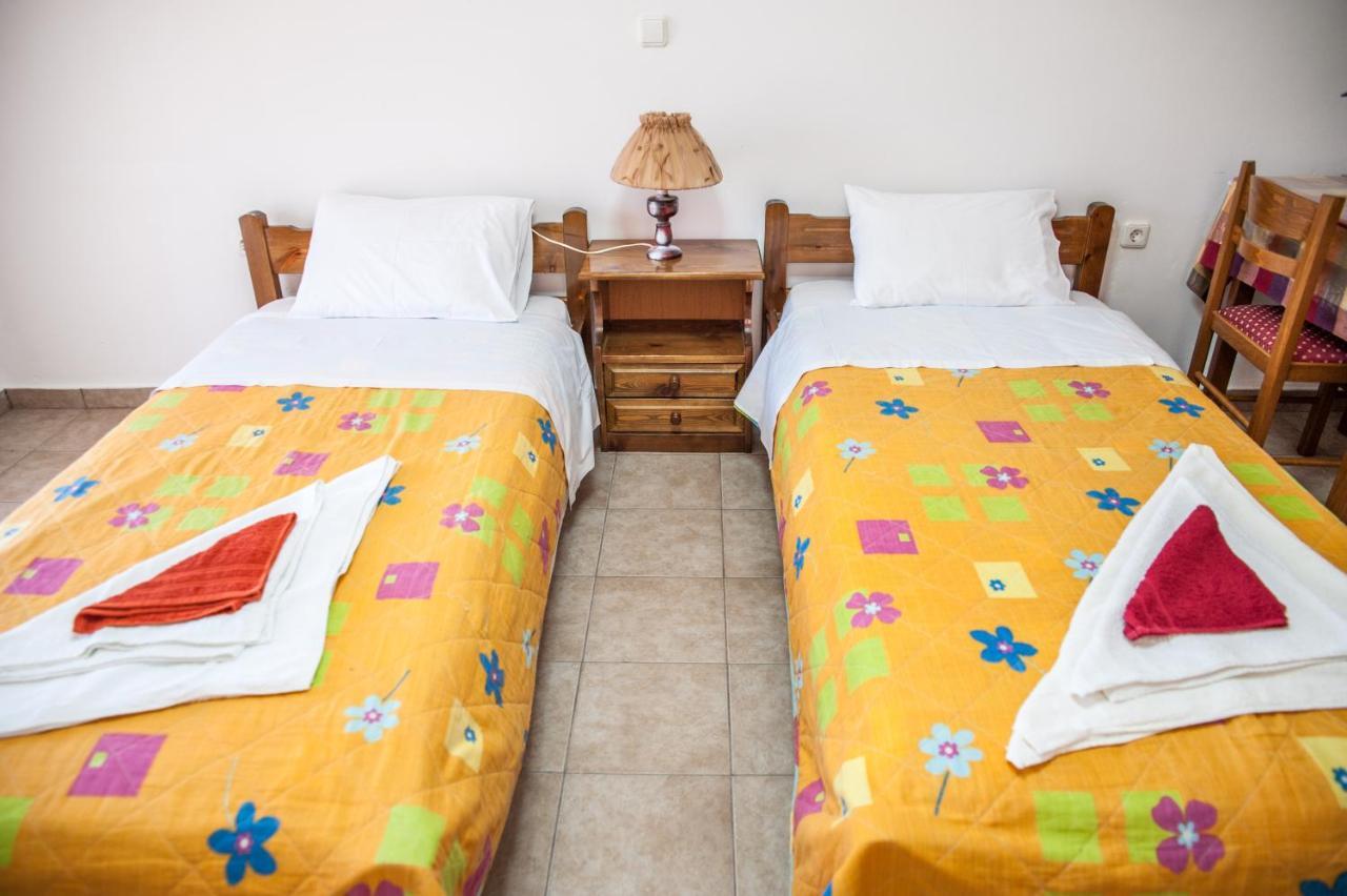 Thimios Rooms Keramiai Luaran gambar