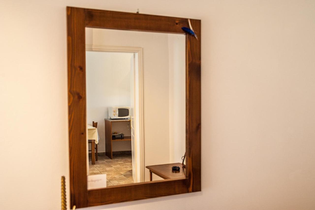 Thimios Rooms Keramiai Luaran gambar