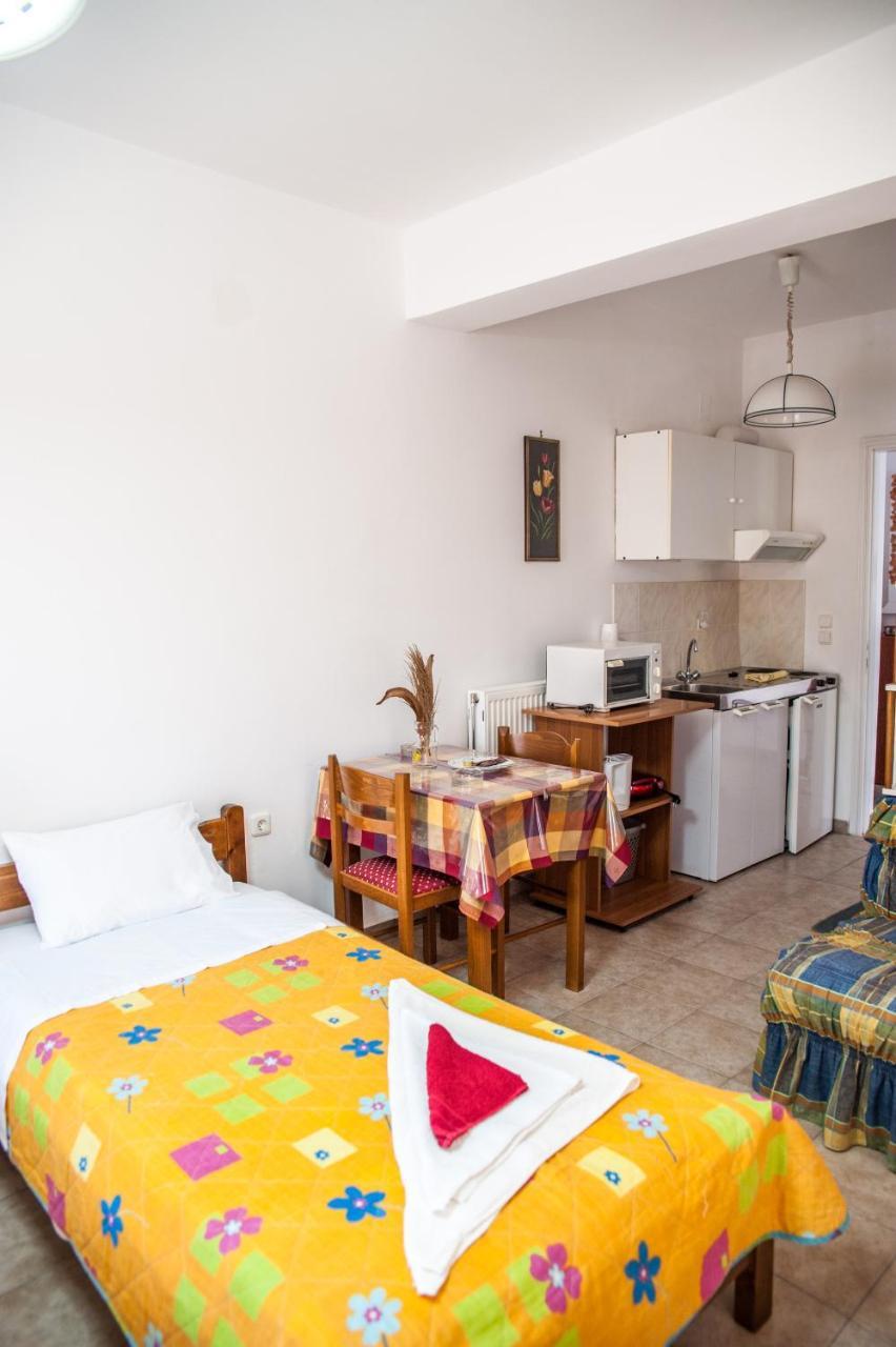 Thimios Rooms Keramiai Luaran gambar