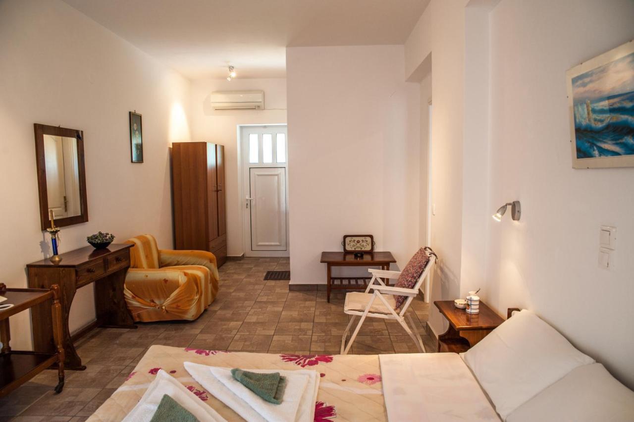 Thimios Rooms Keramiai Luaran gambar